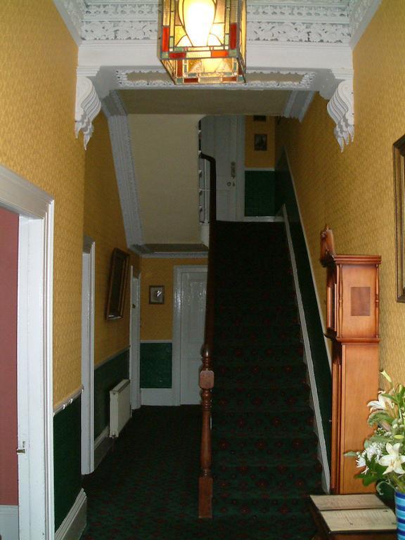 Claremont House Bed & Breakfast Dun Laoghaire Luaran gambar