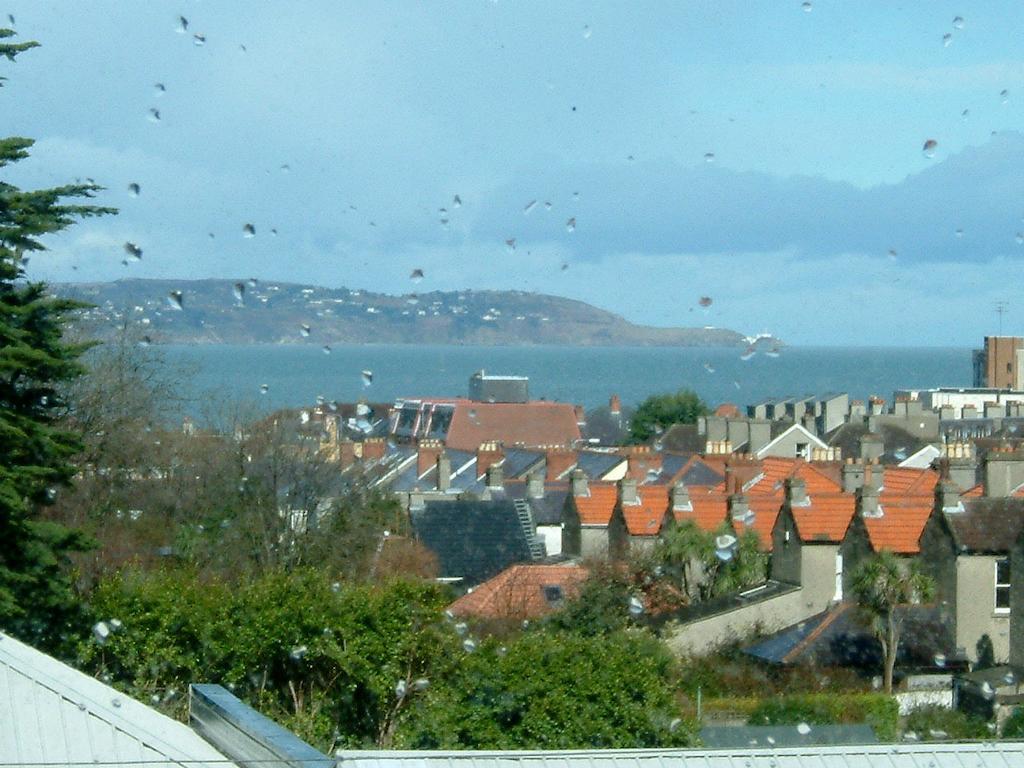 Claremont House Bed & Breakfast Dun Laoghaire Luaran gambar